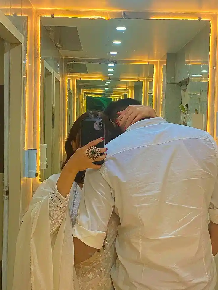 attractive-whatsapp-dp