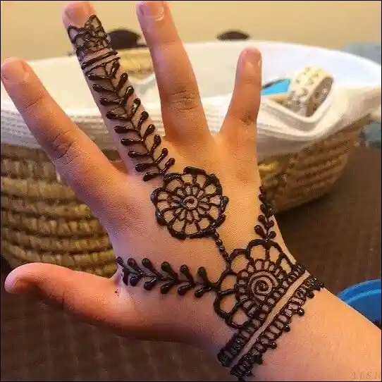 back-hand-mehndi-design
