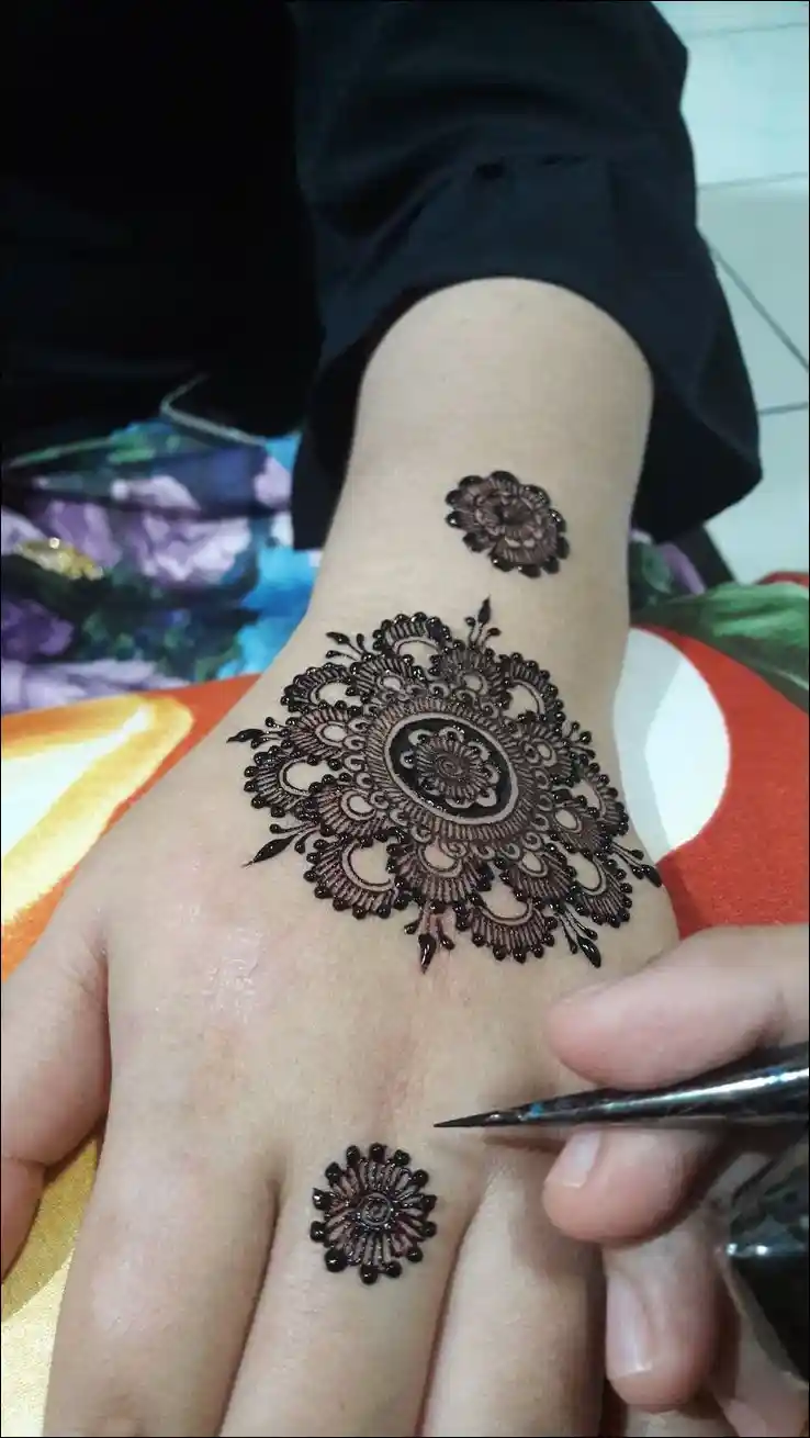 mehndi-design