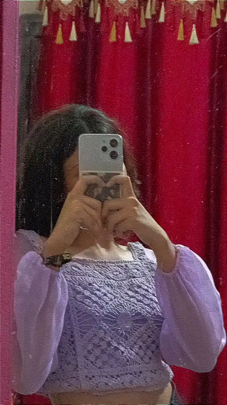 mirror-selfie-girl-pic