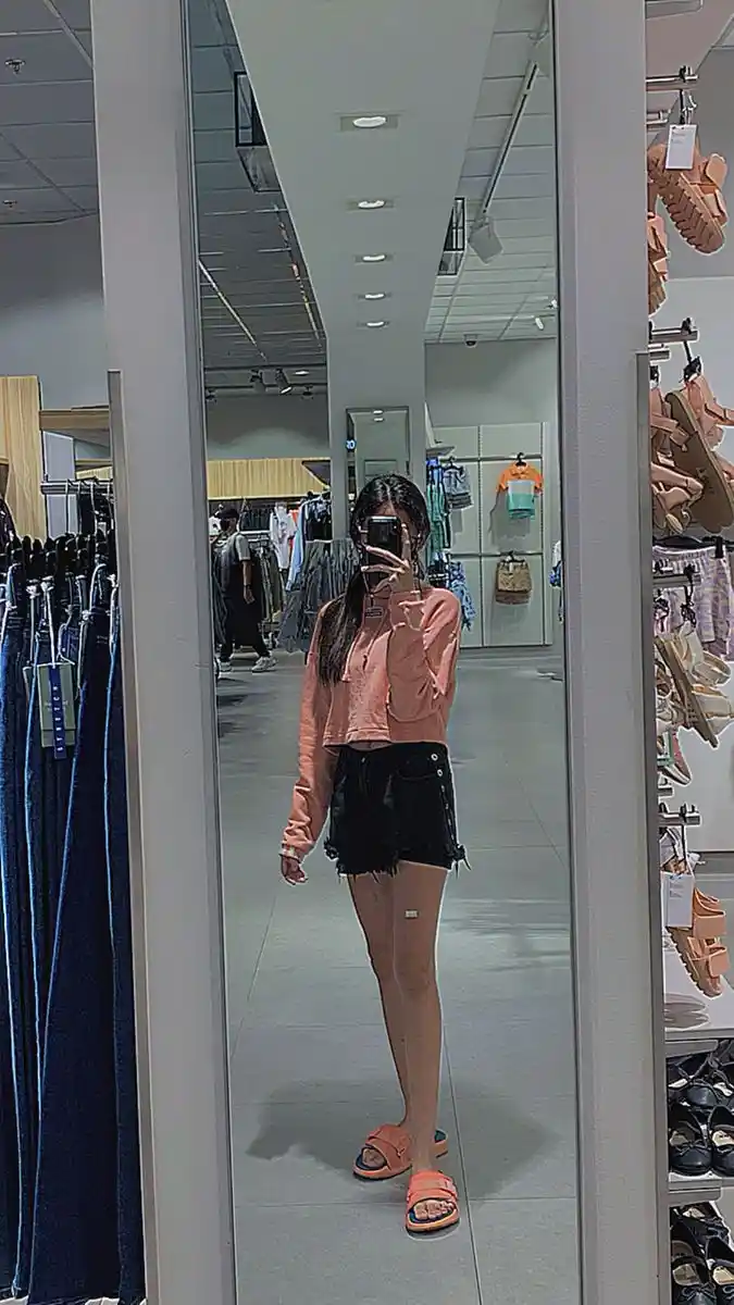 real-hide-face-girl-pic