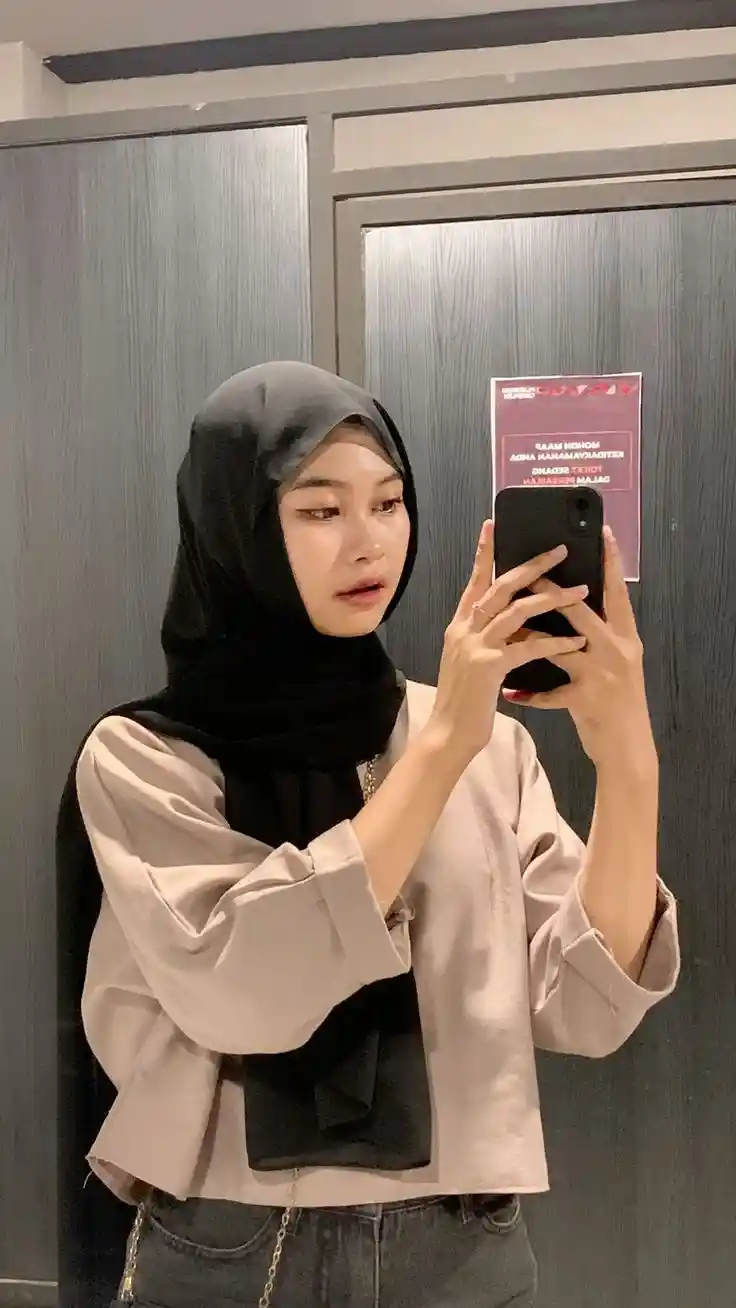 stylish-hijab-girl-dp