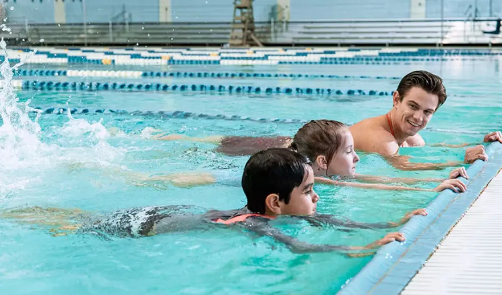 A Guide to Practicing Pool Safety