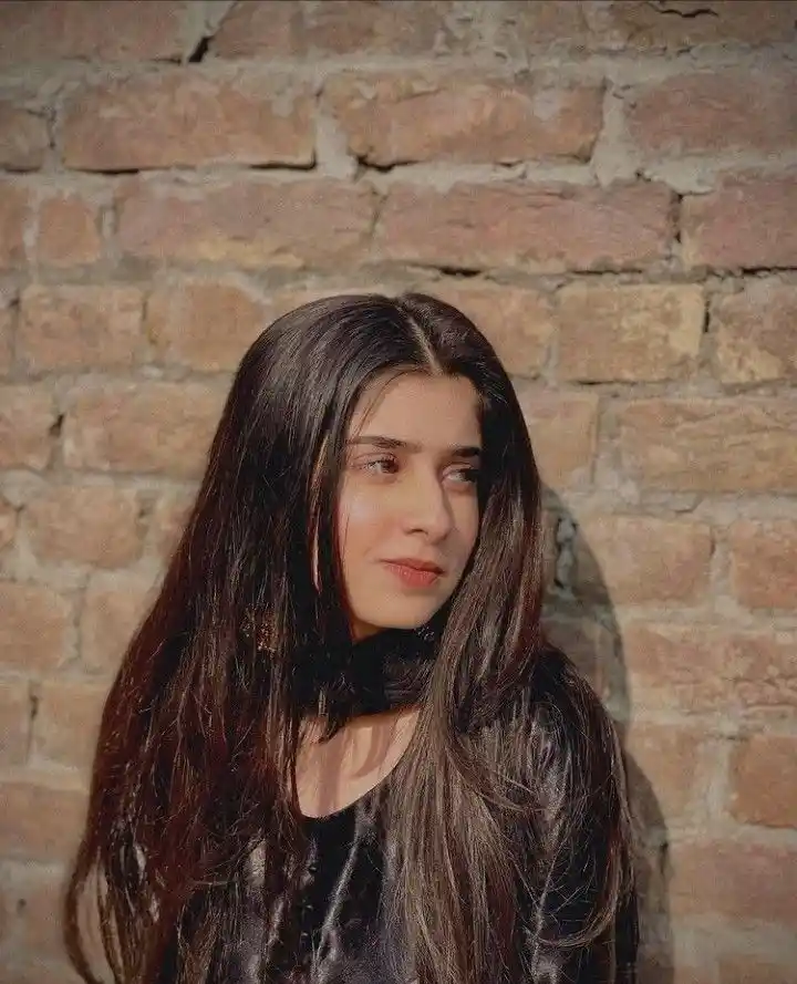 beautiful-girls-dp-for-whatsapp