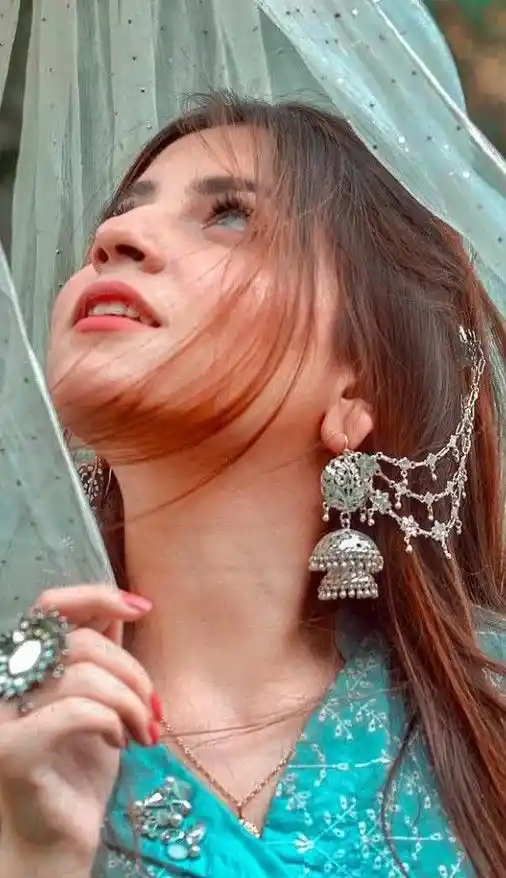 cute-girl-pic-for-dp